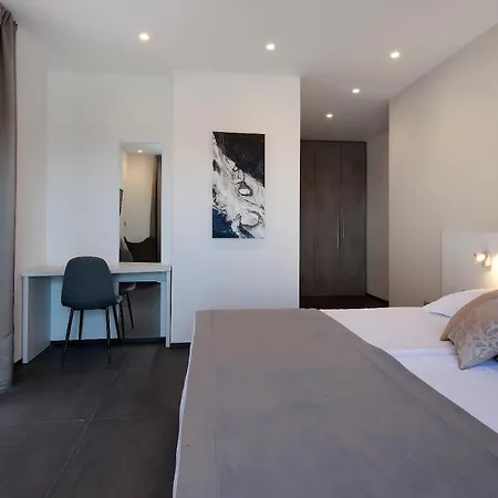 Villalanterna Villa *