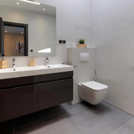 Villalanterna Malinska