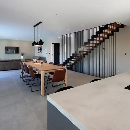 ヴィラ Villalanterna