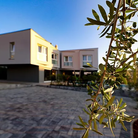 Villalanterna Villa *